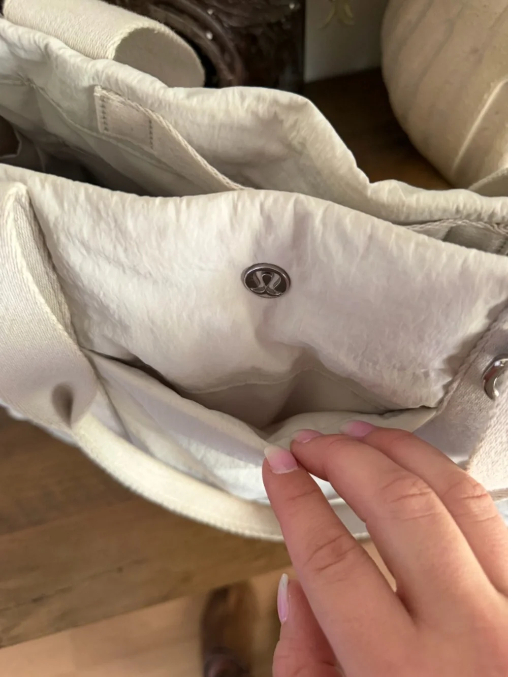 Lululemon Boxy Mini Tote Bag in Bone - Picture 4 of 11